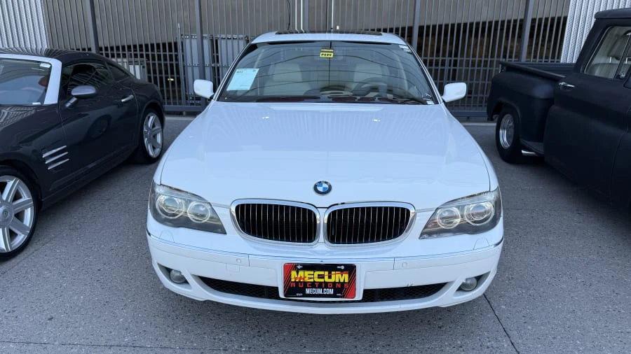 2008 BMW E65/E66 750i & 760i Sedan - Image 3 of 8
