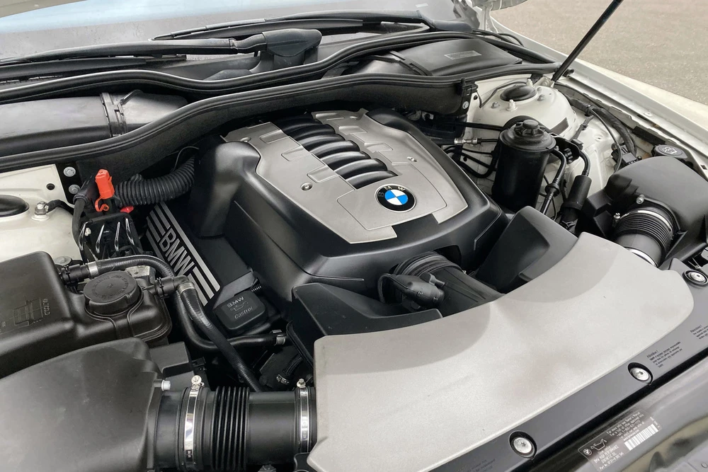2008 BMW E65/E66 750i & 760i Sedan - Image 3 of 5