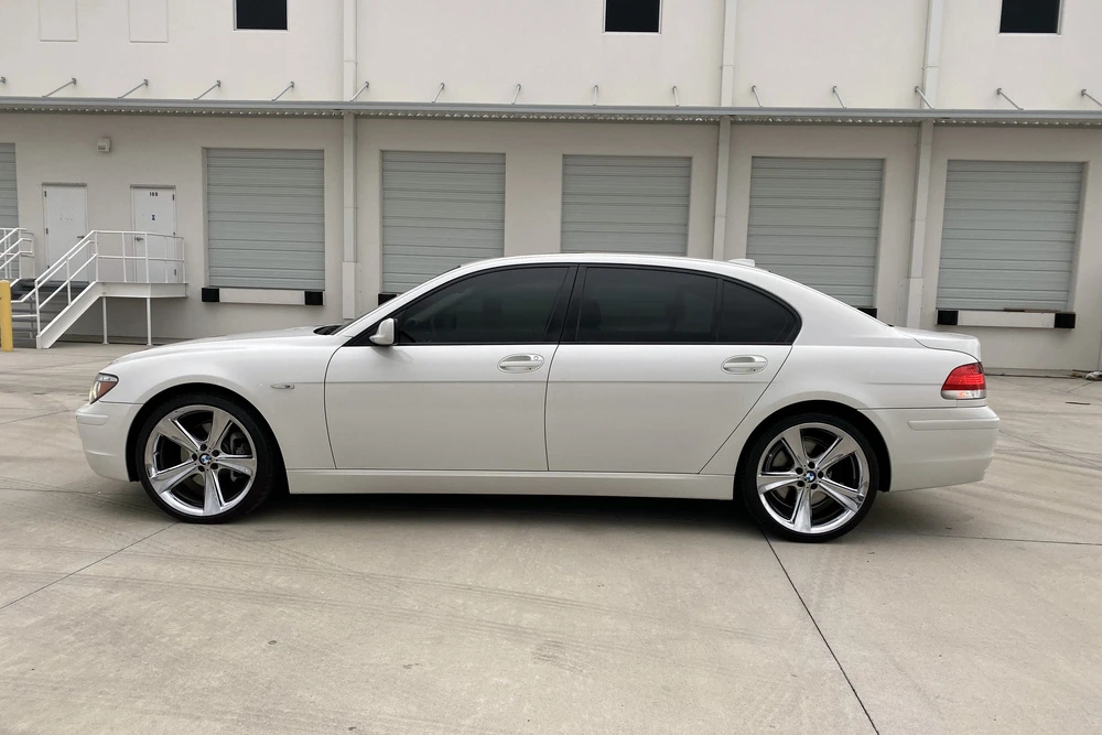 2008 BMW E65/E66 750i & 760i Sedan - Image 5 of 5