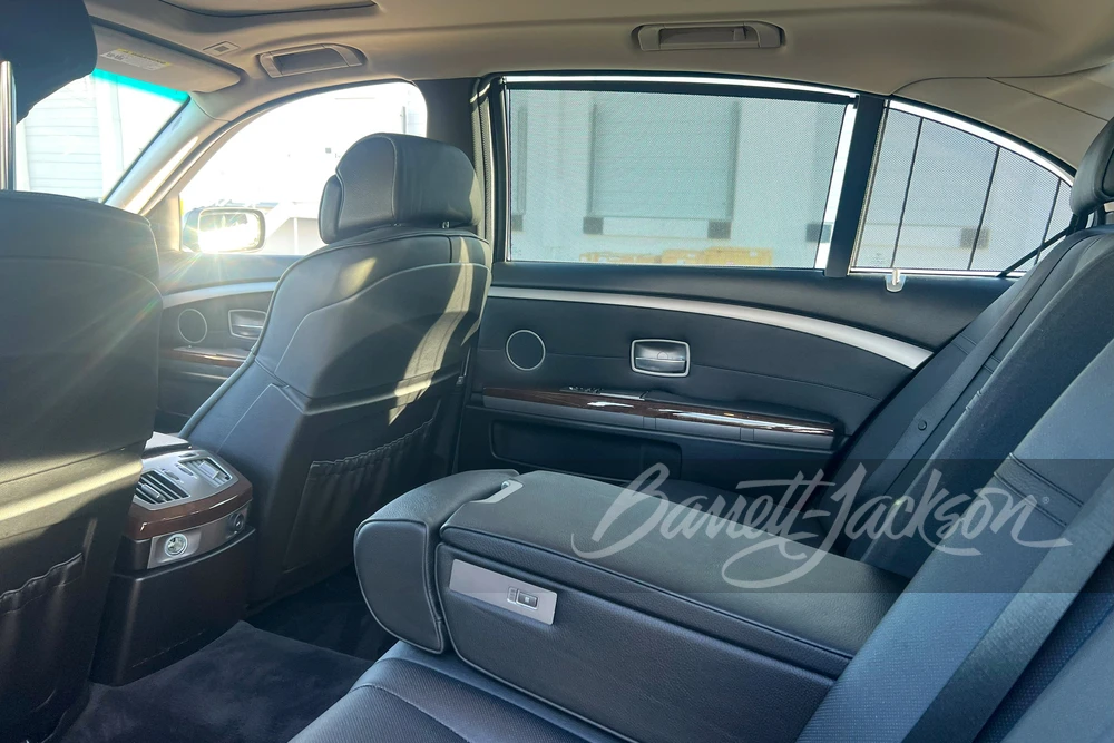 2008 BMW E65/E66 750i & 760i Sedan - Image 16 of 21