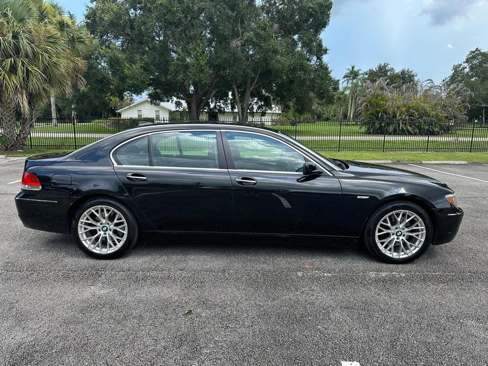 2008 BMW E65/E66 750i & 760i Sedan - Image 15 of 31