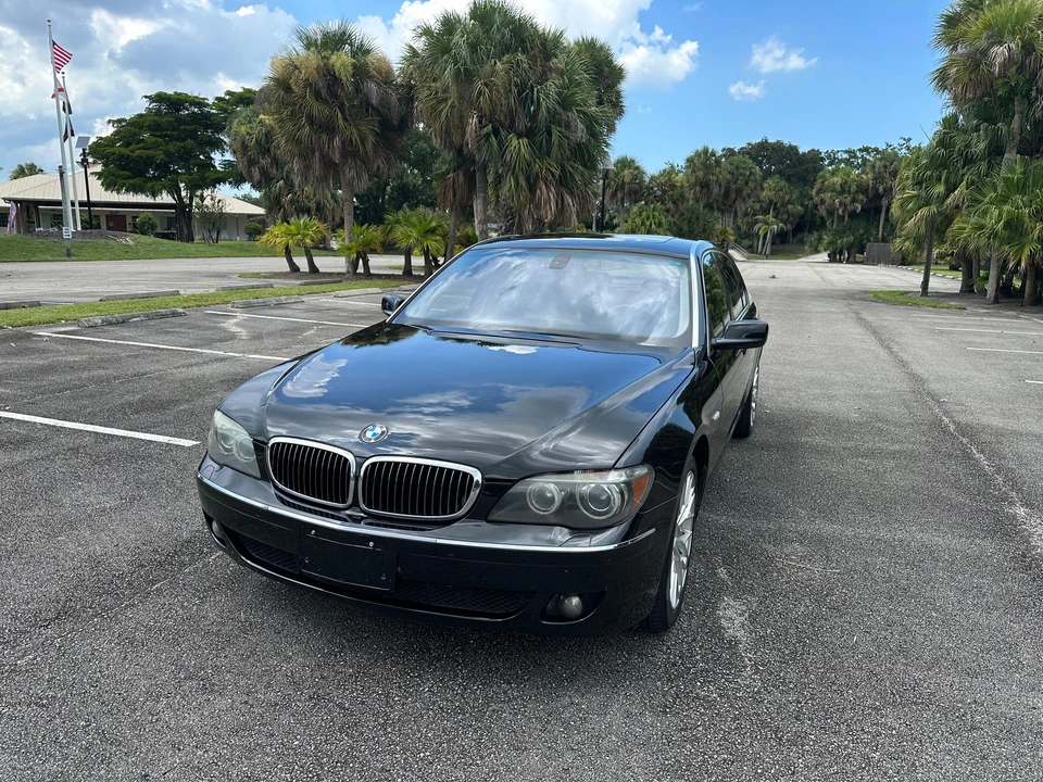 2008 BMW E65/E66 750i & 760i Sedan - Image 6 of 31
