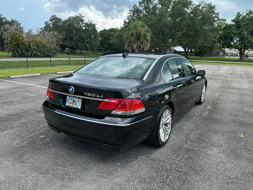 2008 BMW E65/E66 750i & 760i Sedan - Image 13 of 31