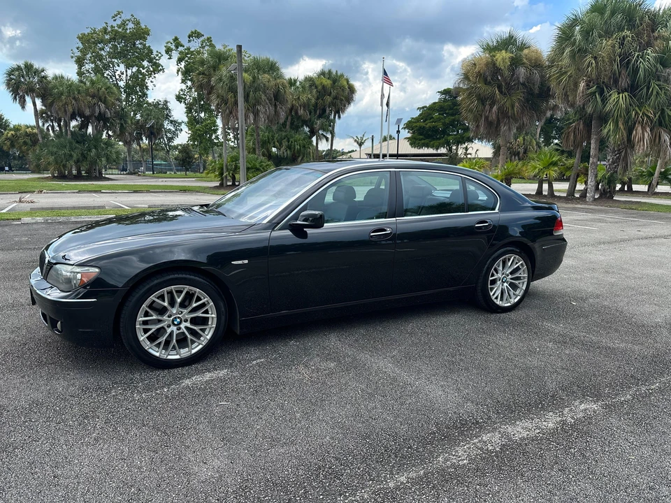 2008 BMW E65/E66 750i & 760i Sedan - Image 9 of 31