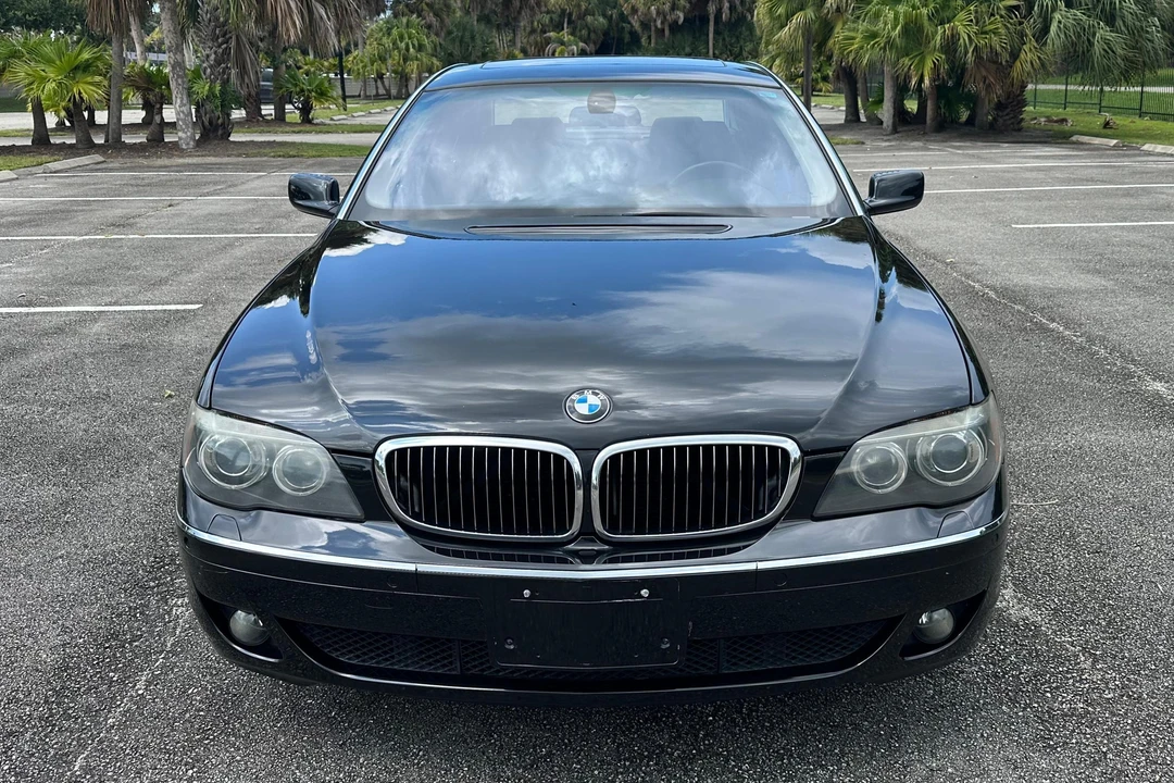 2008 BMW E65/E66 750i & 760i Sedan - Image 2 of 31