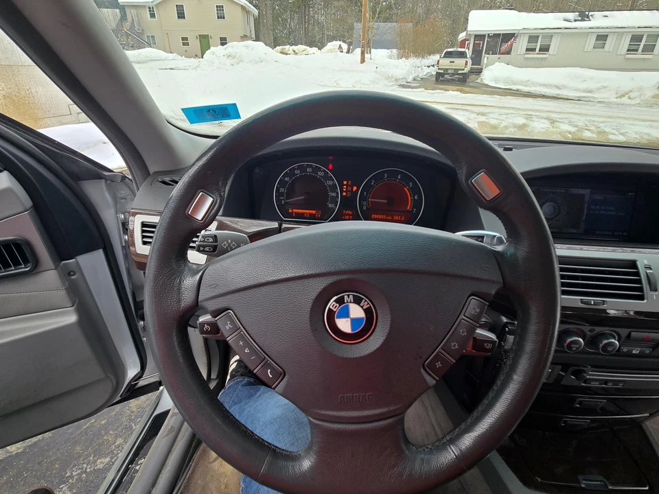 2008 BMW E65/E66 750i & 760i Sedan - Image 27 of 31