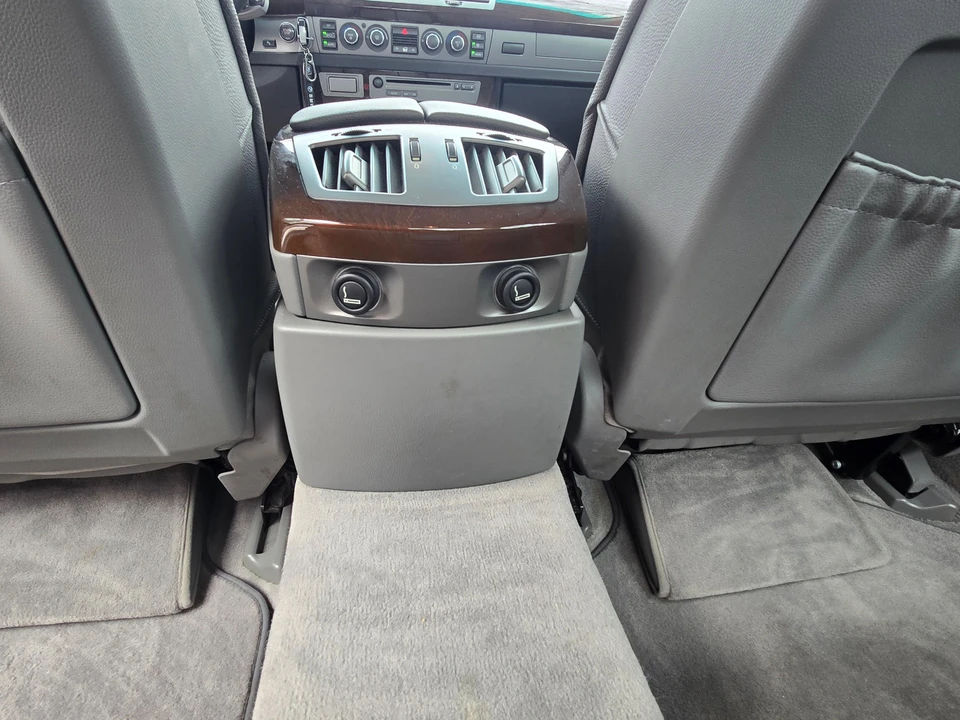 2008 BMW E65/E66 750i & 760i Sedan - Image 30 of 31