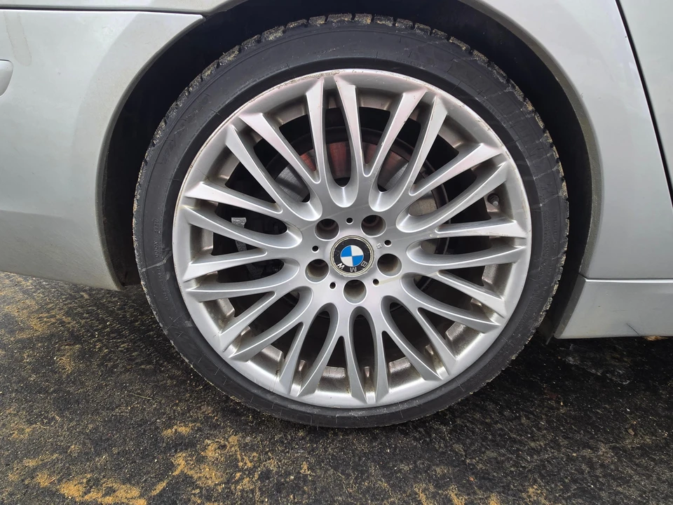2008 BMW E65/E66 750i & 760i Sedan - Image 15 of 31
