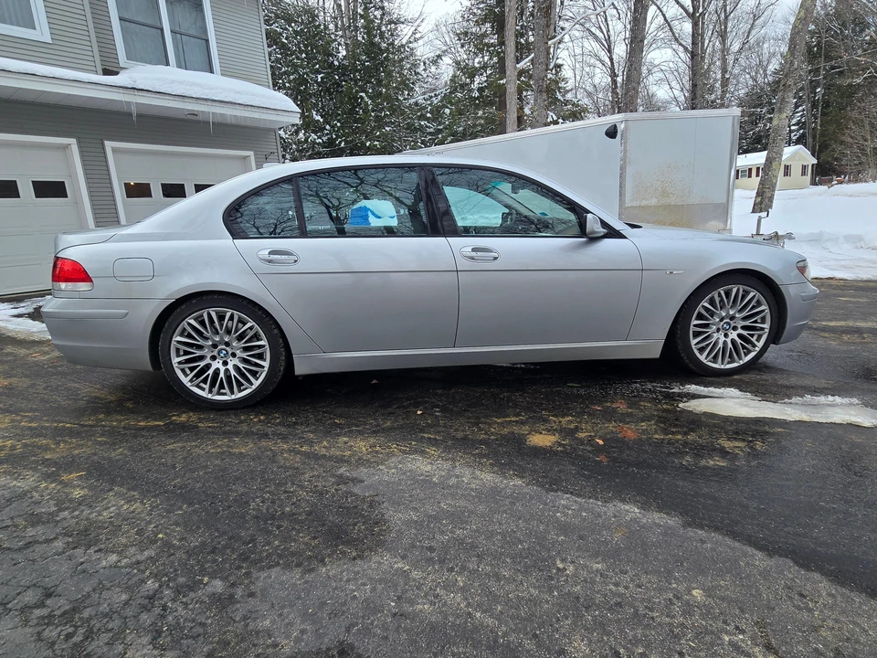 2008 BMW E65/E66 750i & 760i Sedan - Image 7 of 31