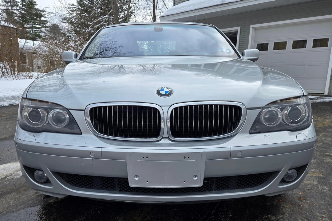 2008 BMW E65/E66 750i & 760i Sedan - Image 2 of 31