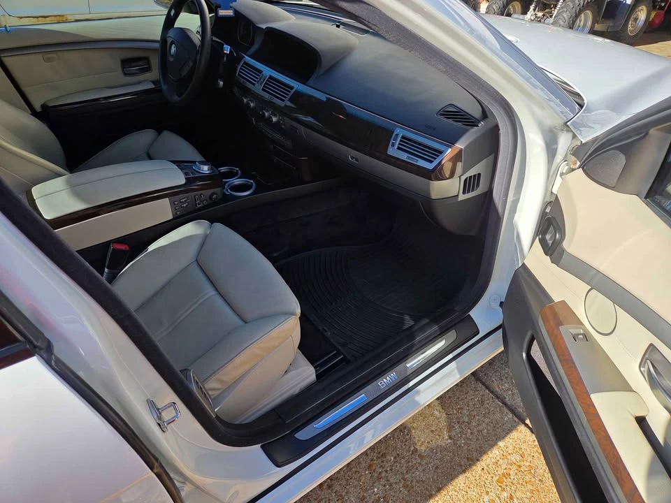 2008 BMW E65/E66 750i & 760i Sedan - Image 4 of 9