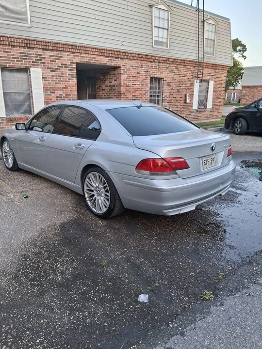 2008 BMW E65/E66 750i & 760i Sedan - Image 3 of 5