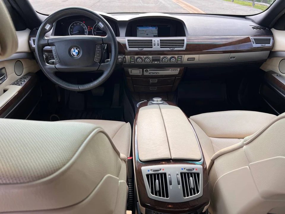 2008 BMW E65/E66 750i & 760i Sedan - Image 15 of 18