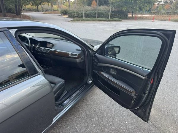 2008 BMW E65/E66 750i & 760i Sedan - Image 13 of 21