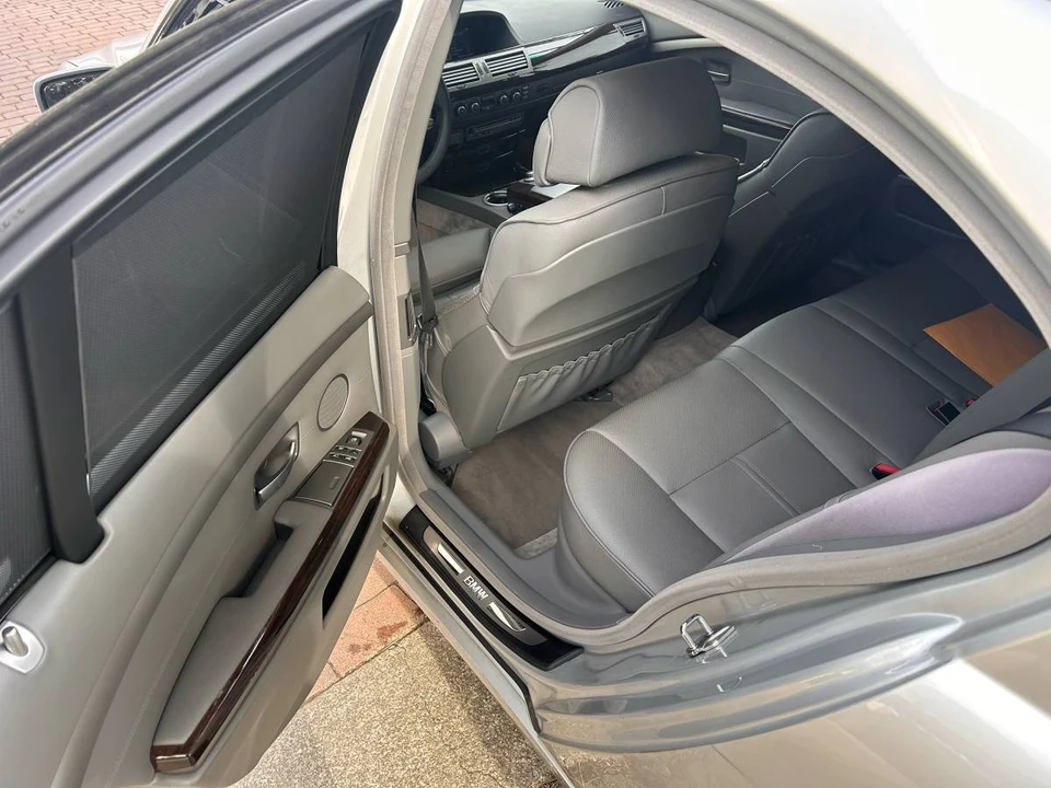 2008 BMW E65/E66 750i & 760i Sedan - Image 5 of 10