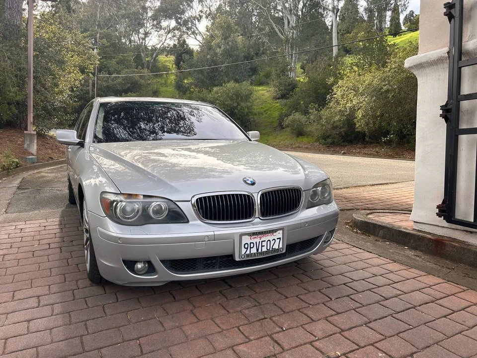 2008 BMW E65/E66 750i & 760i Sedan - Image 3 of 10