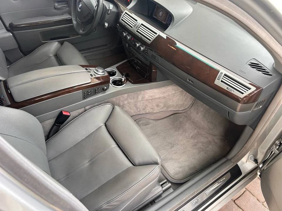 2008 BMW E65/E66 750i & 760i Sedan - Image 6 of 10