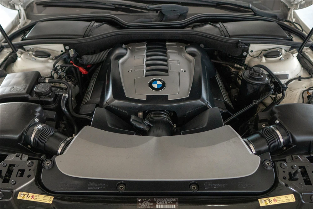 2008 BMW E65/E66 750i & 760i Sedan - Image 3 of 5