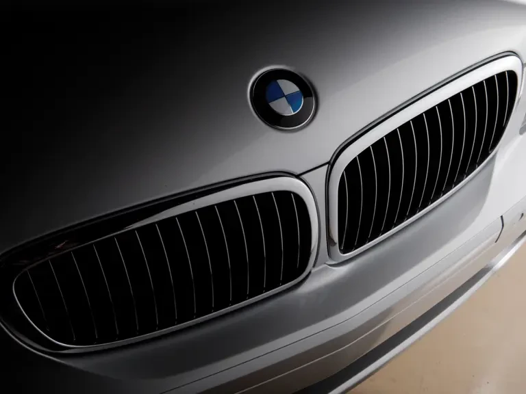 2008 BMW E65/E66 750i & 760i Sedan - Image 10 of 19