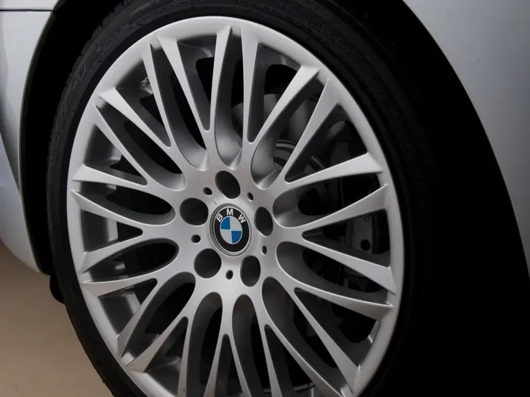 2008 BMW E65/E66 750i & 760i Sedan - Image 19 of 19