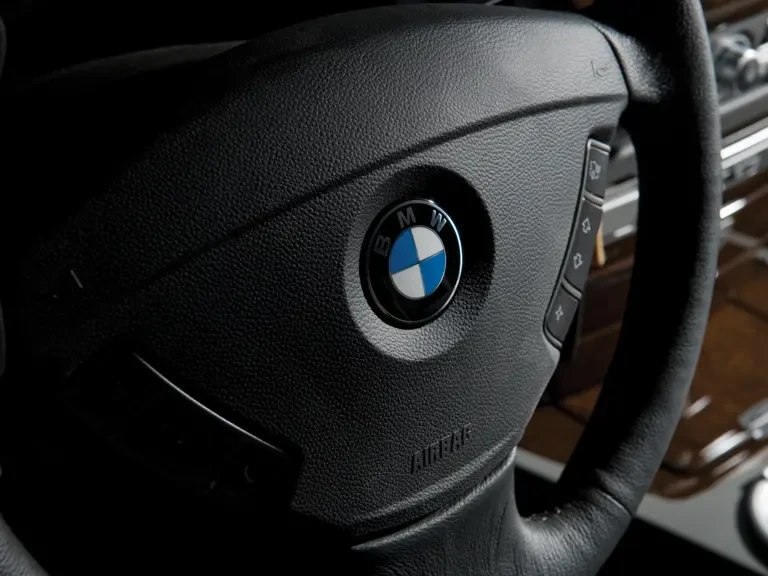 2008 BMW E65/E66 750i & 760i Sedan - Image 11 of 19
