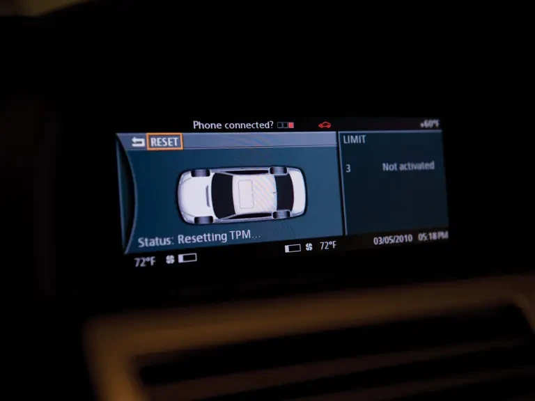 2008 BMW E65/E66 750i & 760i Sedan - Image 14 of 19