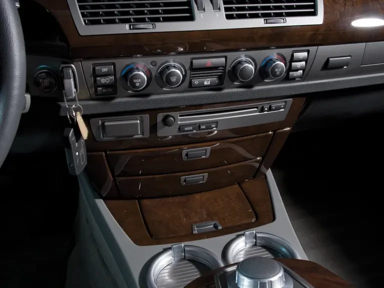 2008 BMW E65/E66 750i & 760i Sedan - Image 12 of 19