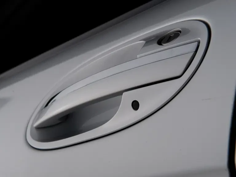2008 BMW E65/E66 750i & 760i Sedan - Image 9 of 19