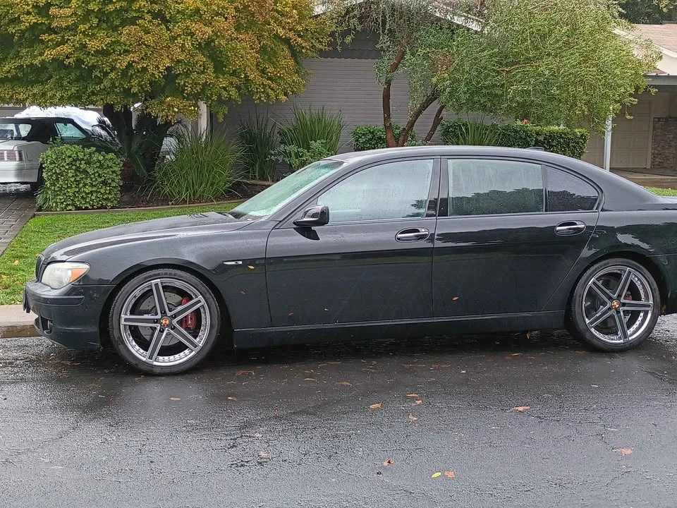 2008 BMW E65/E66 750i & 760i Sedan - Image 4 of 4
