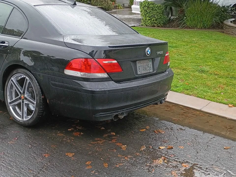 2008 BMW E65/E66 750i & 760i Sedan - Image 3 of 4