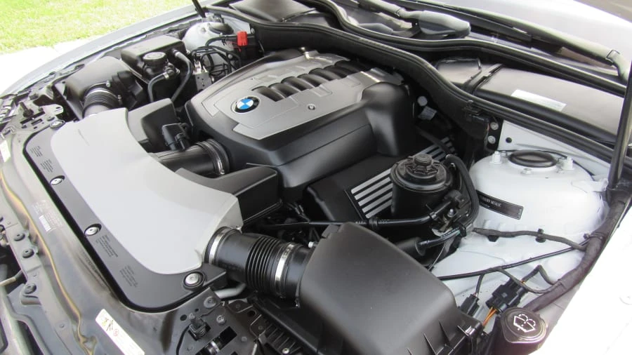 2008 BMW E65/E66 750i & 760i Sedan - Image 7 of 9