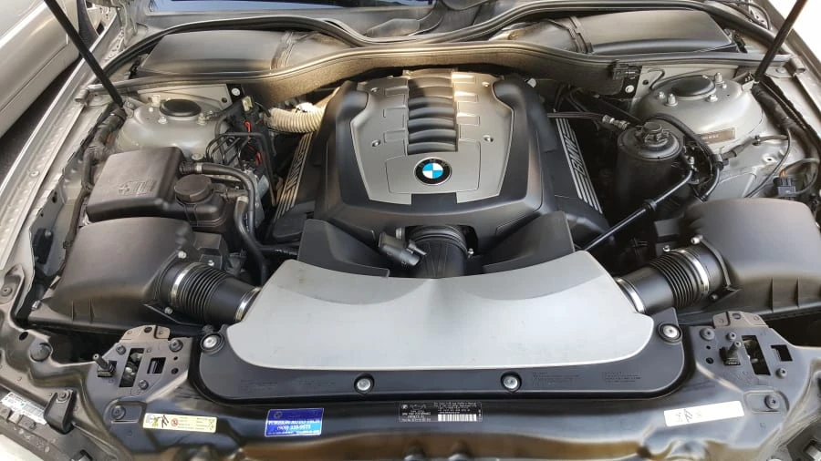 2008 BMW E65/E66 750i & 760i Sedan - Image 4 of 4