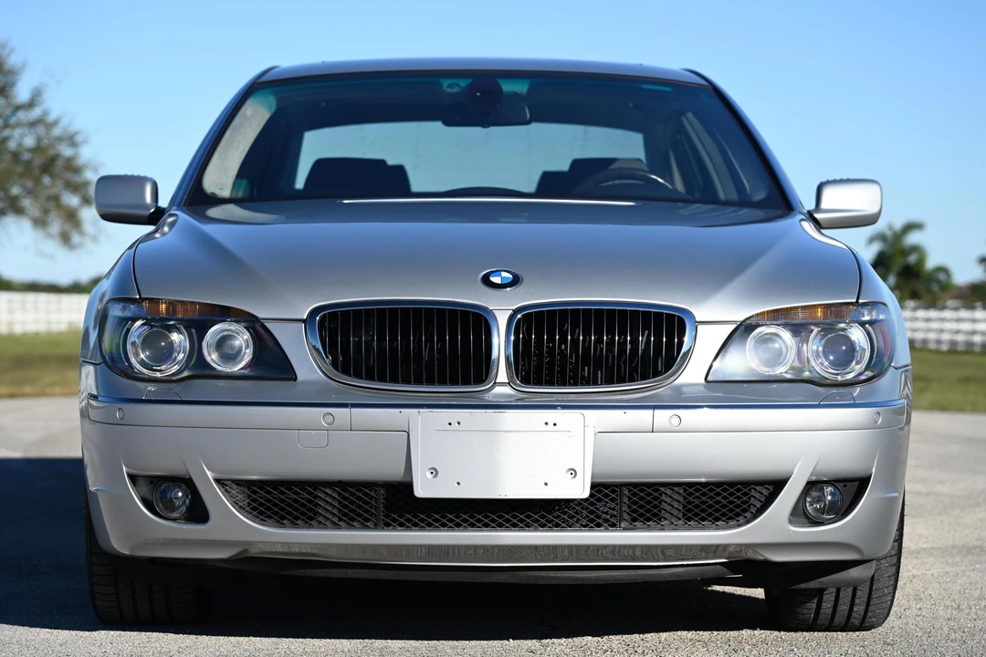 2008 BMW E65/E66 750i & 760i Sedan - Image 2 of 31
