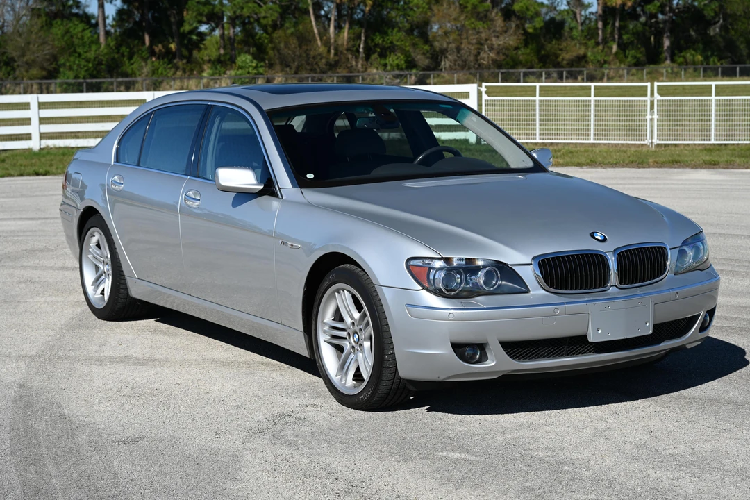2008 BMW E65/E66 750i & 760i Sedan - Image 15 of 31