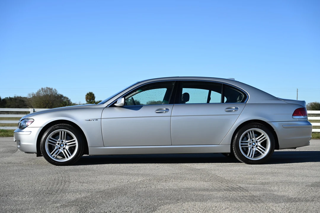 2008 BMW E65/E66 750i & 760i Sedan - Image 9 of 31