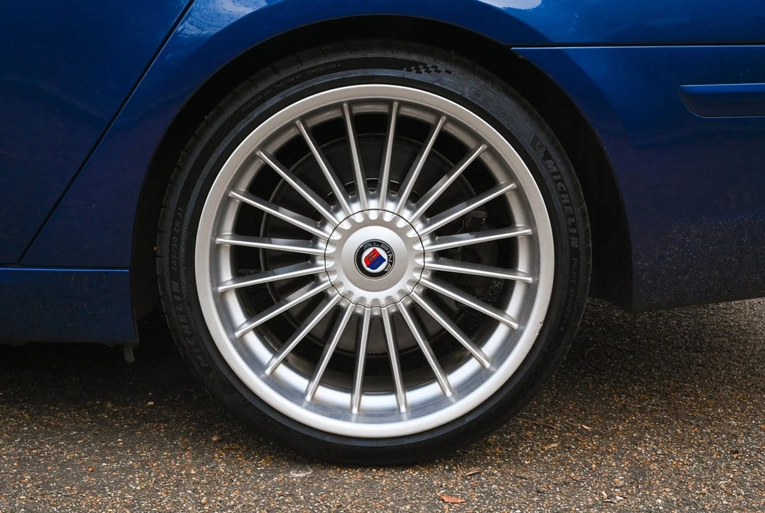 2008 BMW Alpina B7 - Image 14 of 30