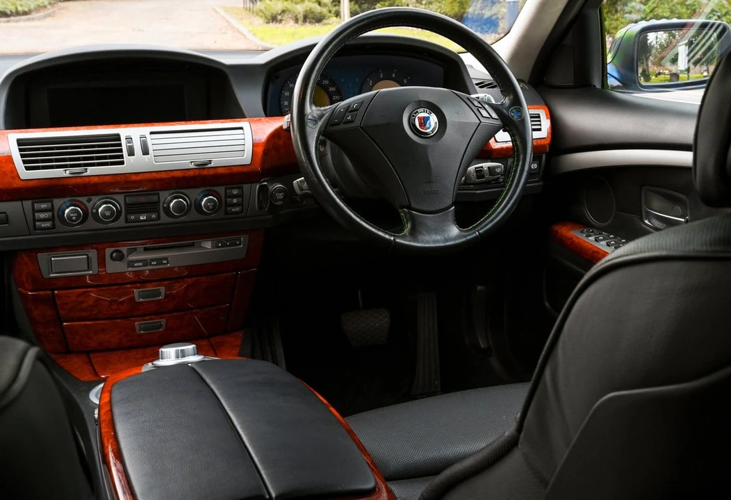 2008 BMW Alpina B7 - Image 29 of 30