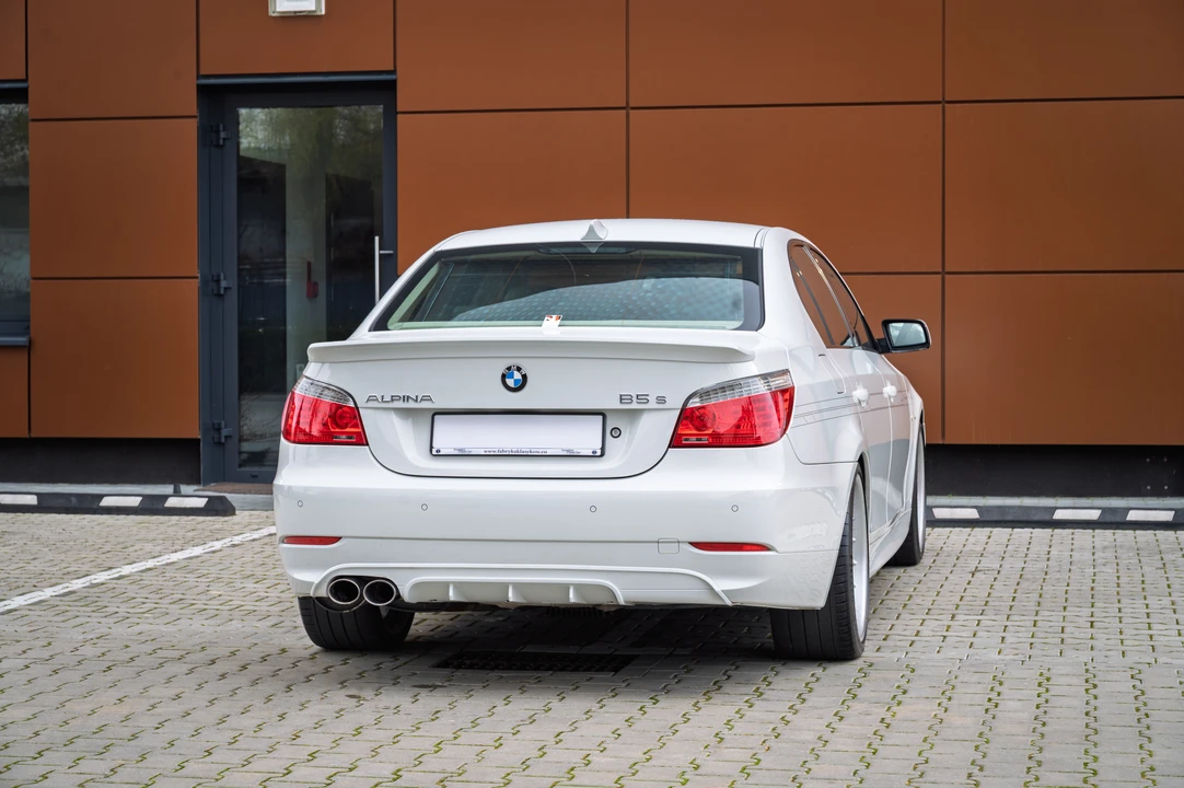 2008 BMW Alpina B5 - Image 9 of 31