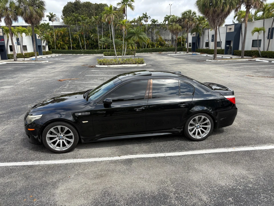 2008 BMW E60 M5 - Image 16 of 31