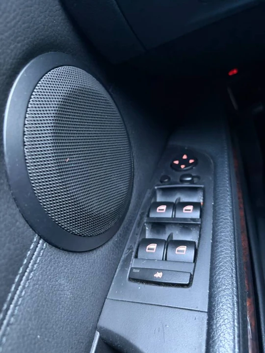 2008 BMW E90 3 Series Sedan - Image 16 of 20