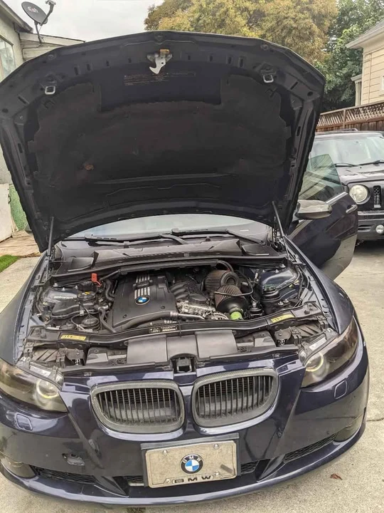 2008 BMW iX - Image 2 of 10