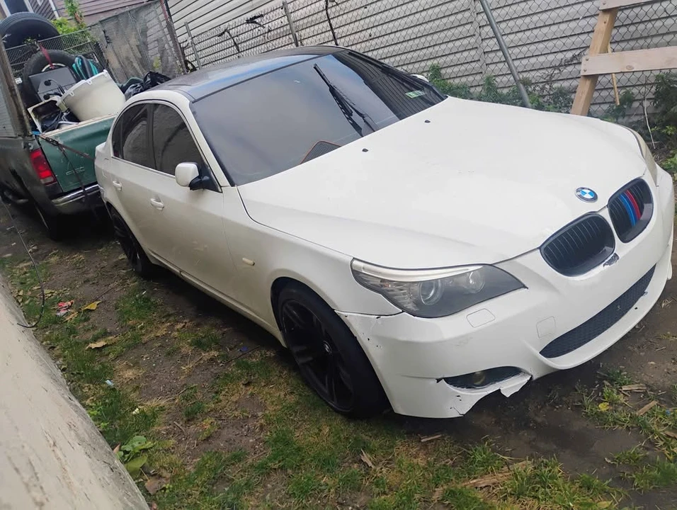 2008 BMW iX - Image 3 of 12