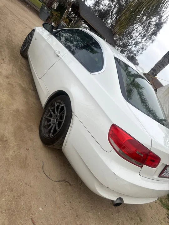 2008 BMW iX - Image 2 of 5