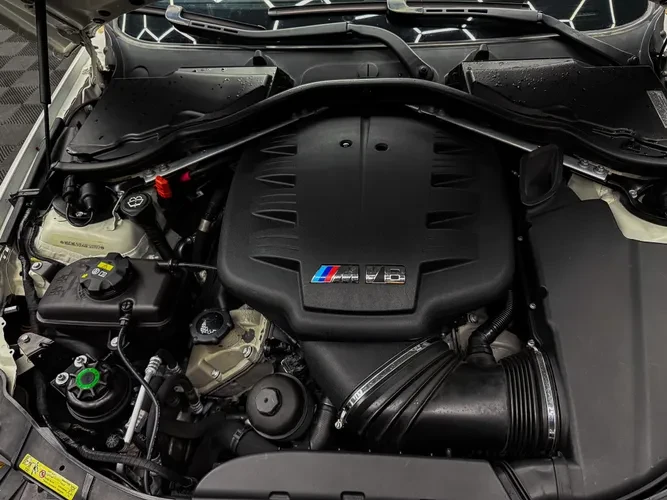 2008 BMW M3 - Image 4 of 4