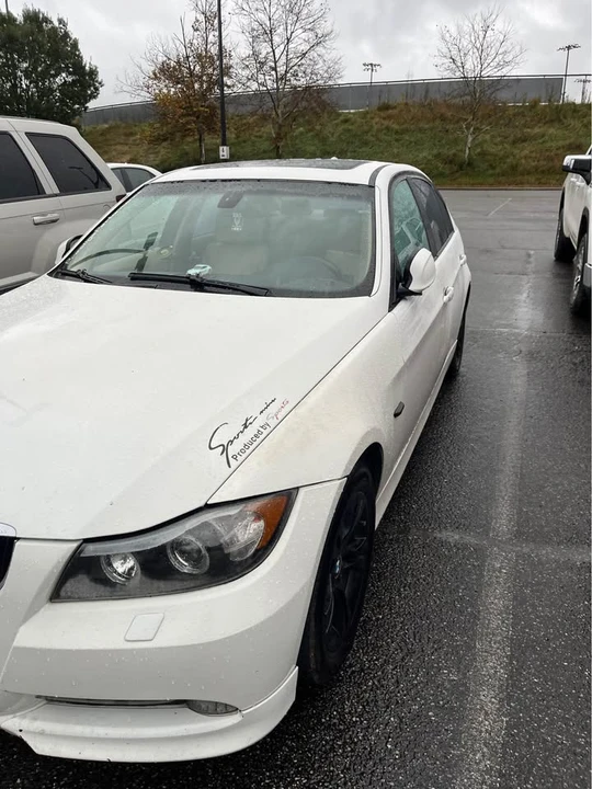 2008 BMW E90 3 Series Sedan - Image 3 of 5