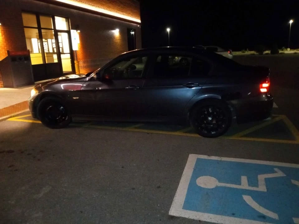 2008 BMW E90 3 Series Sedan - Image 3 of 3