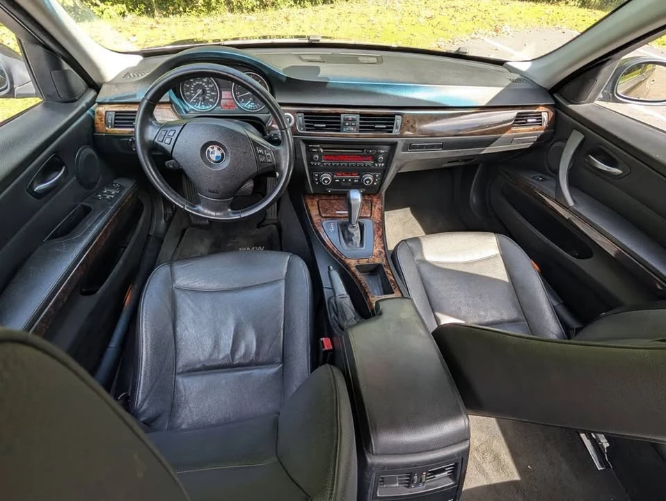 2008 BMW E90 3 Series Sedan - Image 10 of 18