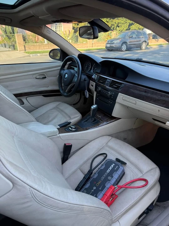 2008 BMW E90 3 Series Sedan - Image 9 of 14