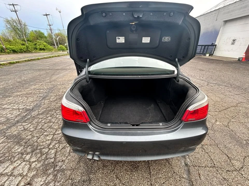 2008 BMW E60 5 Series Sedan - Image 10 of 11