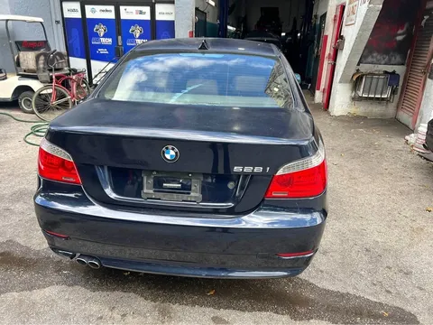 2008 BMW 528i